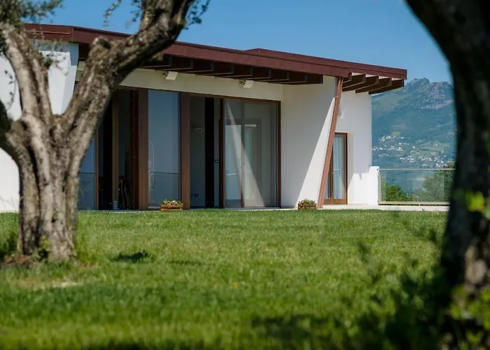 Casa Delle Bed & Breakfast 4*